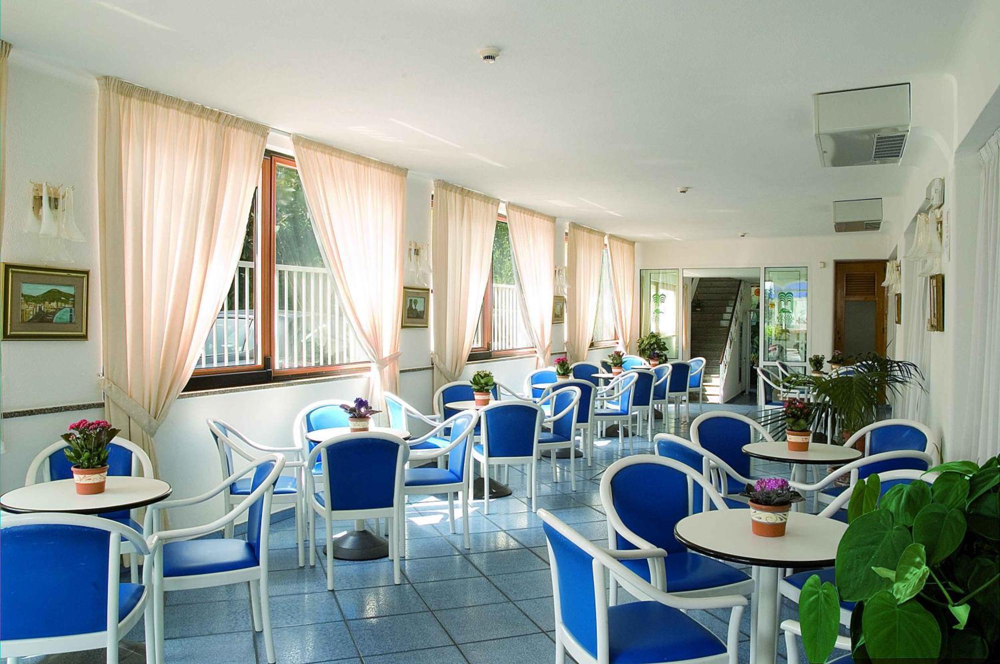Hotel Eugenio Isquia Exterior foto